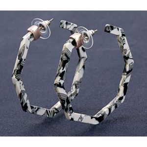 Hypoallergenic Acrylic Hex "Eva" Earrings